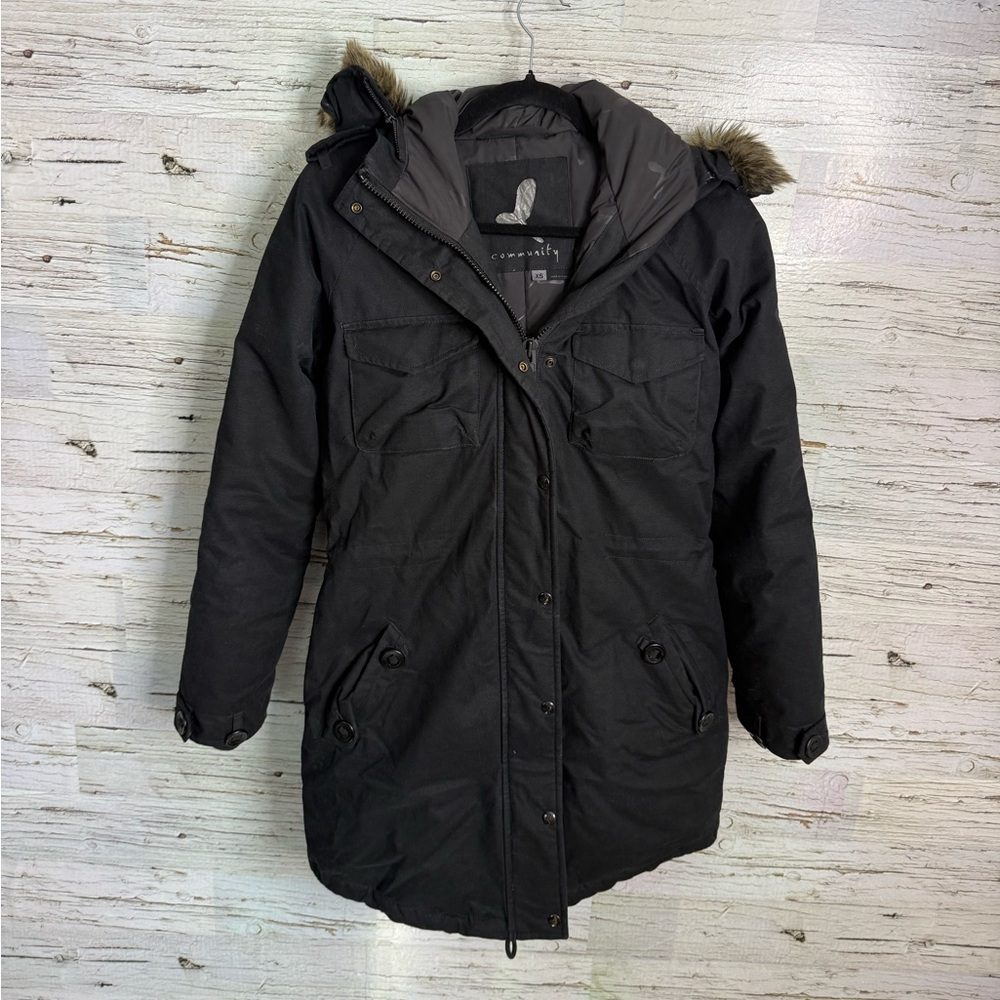 ARITZIA COMMUNITY DOWN FILLED PARADIGM PARKA SIZE xs black DUCK FEATHER